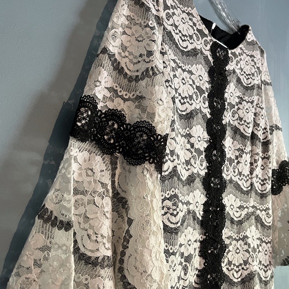 SELLING GABBY SKYE DRESS FOR WOMEN SIZE 10 P COLOR off WHITE AND BLACK - Picture 5 of 11